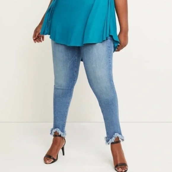 Lane Bryant SZ 18 Frayed Flex Magic Waistband Signature Fit Mid-Rise Skinny Jean - Picture 1 of 8